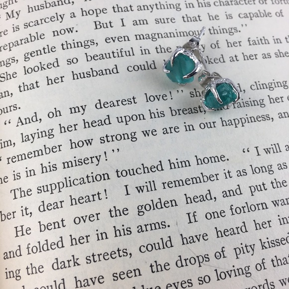 SALE!!! 💙 1 pair left! Neon Apatite Earrings - Picture 2 of 6